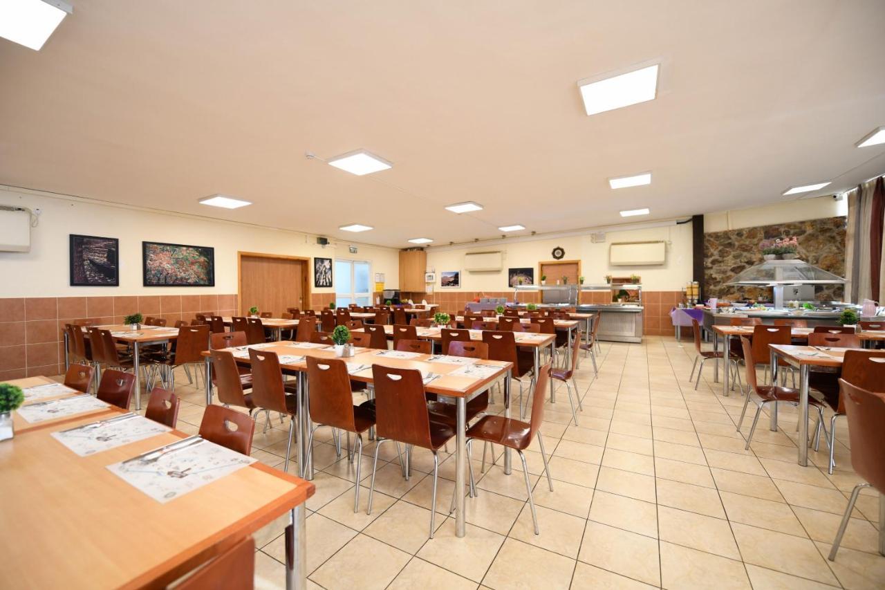 Hi - Arad Hostel Bagian luar foto